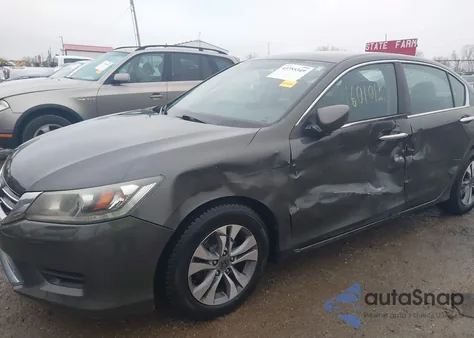 2015 Honda Accord Lx z USA, uszkodzony, nr VIN 1HGCR2F33FA103384